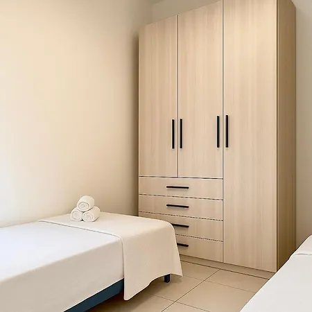 300 Passi Dal Mare, Casa Irma 加利波利