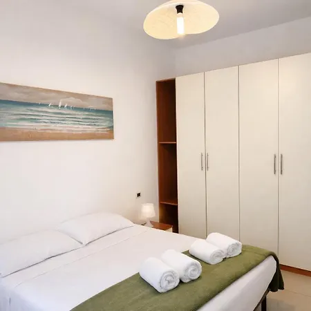 300 Passi Dal Mare, Casa Irma *